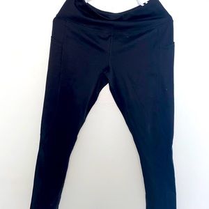 Medium black leggings